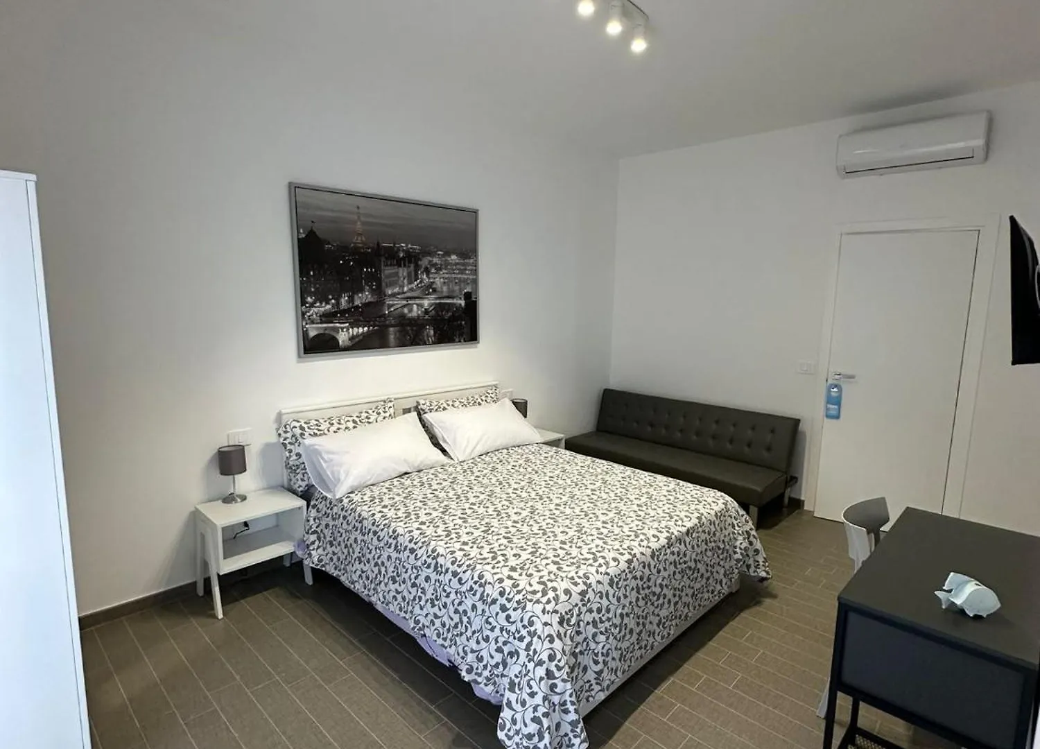 Bh Brando House Bed & Breakfast Bari